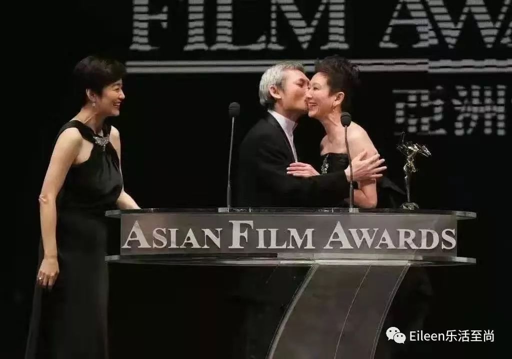 寰愬厠鍜屽瀛愭柦鍗楃敓鐖辨儏鏁呬簨,寰愬厠涓庡墠濡绘柦鍗楃敓