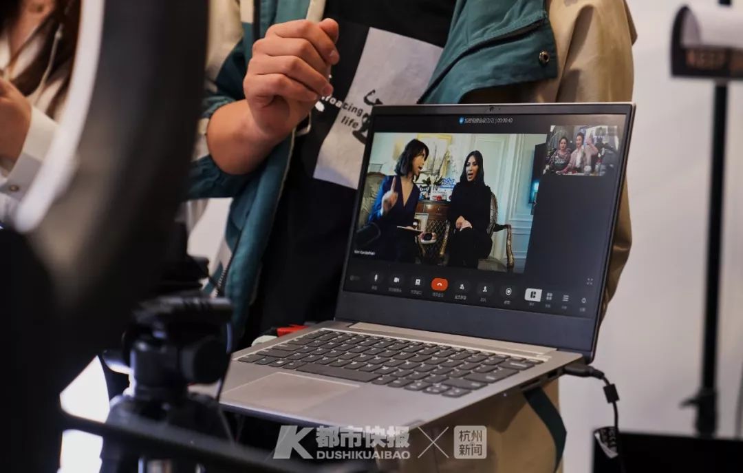 每天收十几件快递,每天收200单快递