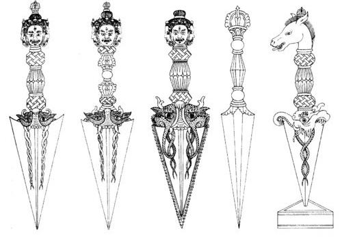 扎小人?上香?说一说《纸人》里你不知道的恐怖传统民俗