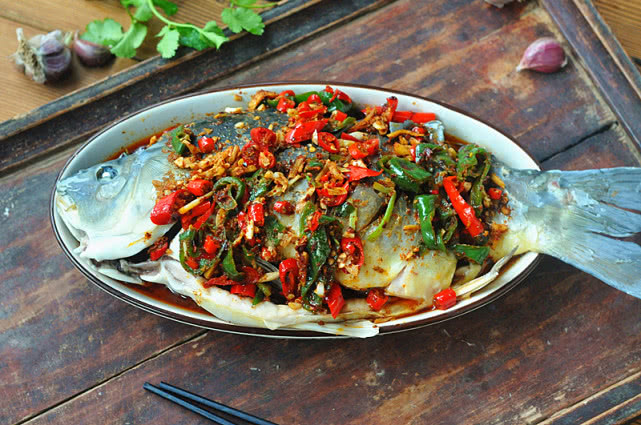 清蒸鱼的做法教你如何蒸鱼,清蒸鱼的最简单的方法