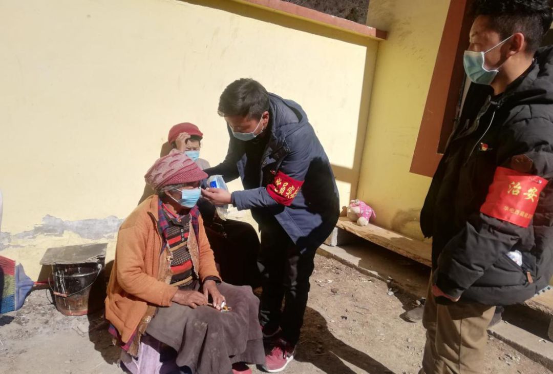 助力脱贫攻坚同心共抗疫情,疫情防控脱贫攻坚两不误