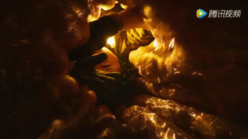 补充一些《云南虫谷》没交代清楚的原著设定，拍出来豆瓣至少7分