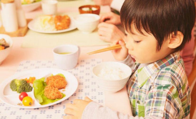 孩子4岁了脾气很倔要怎么样教育,4岁小孩脾气犟怎么纠正