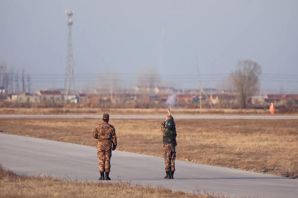 “江淮雄鹰”开飞→铁翼炫舞即战斗！