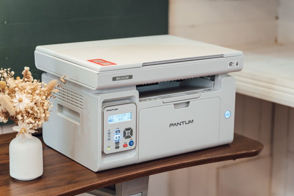 打印复印扫描一机搞定，无线连接轻松掌控——奔图M6202W,青春版