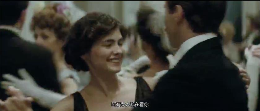 香奈儿小黑裙哪款好看,双c香奈儿经典服饰