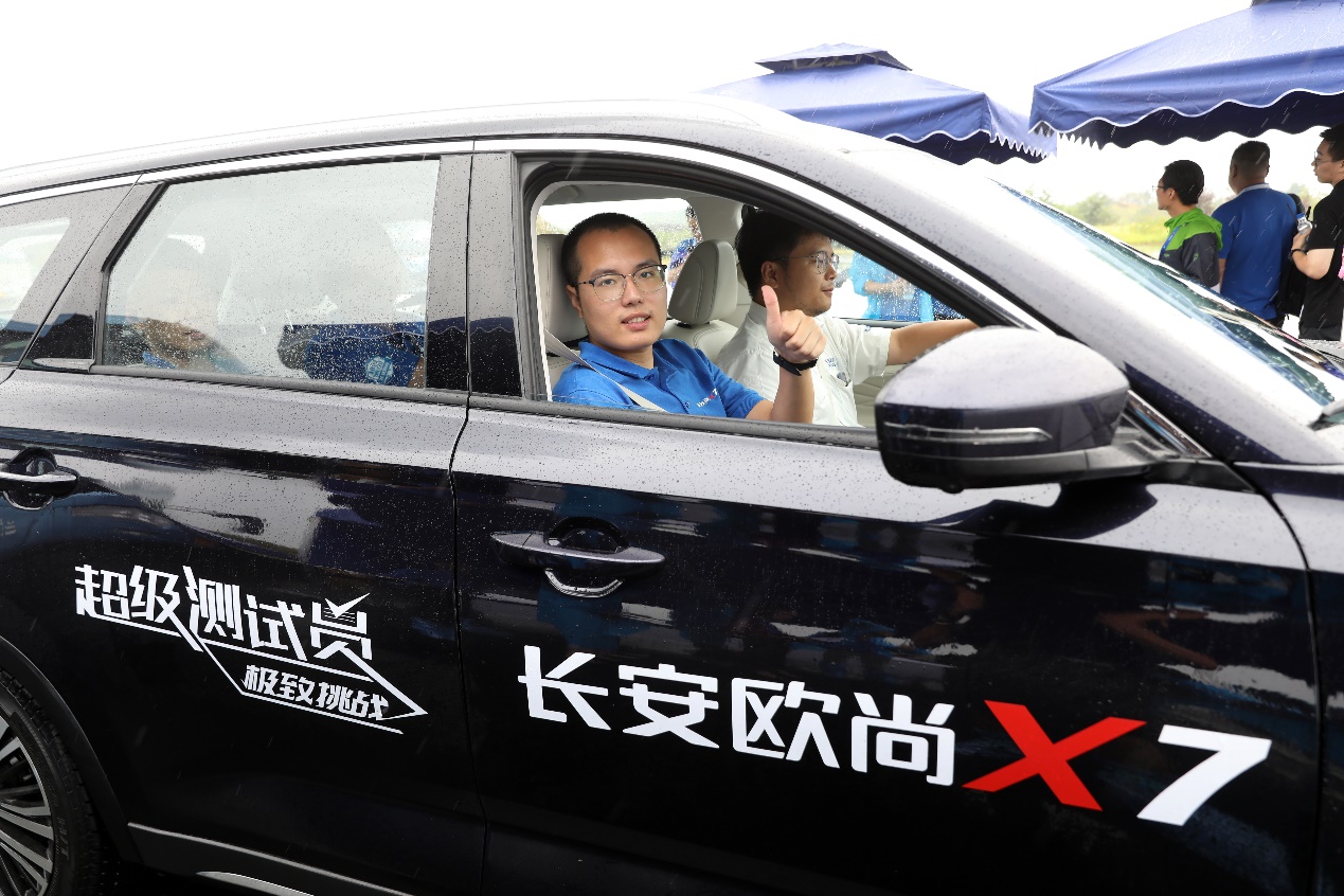 长安欧尚x7评价如何,长安欧尚x7如何能成为性价比之王