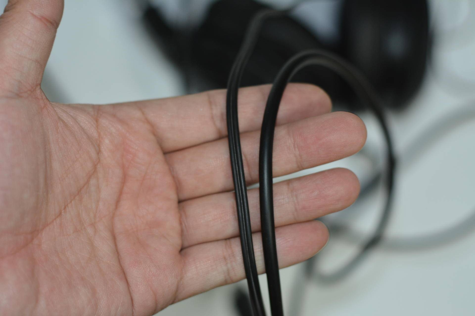 pc端游戏bug滋滋响,pc游戏怎么开启杜比视界