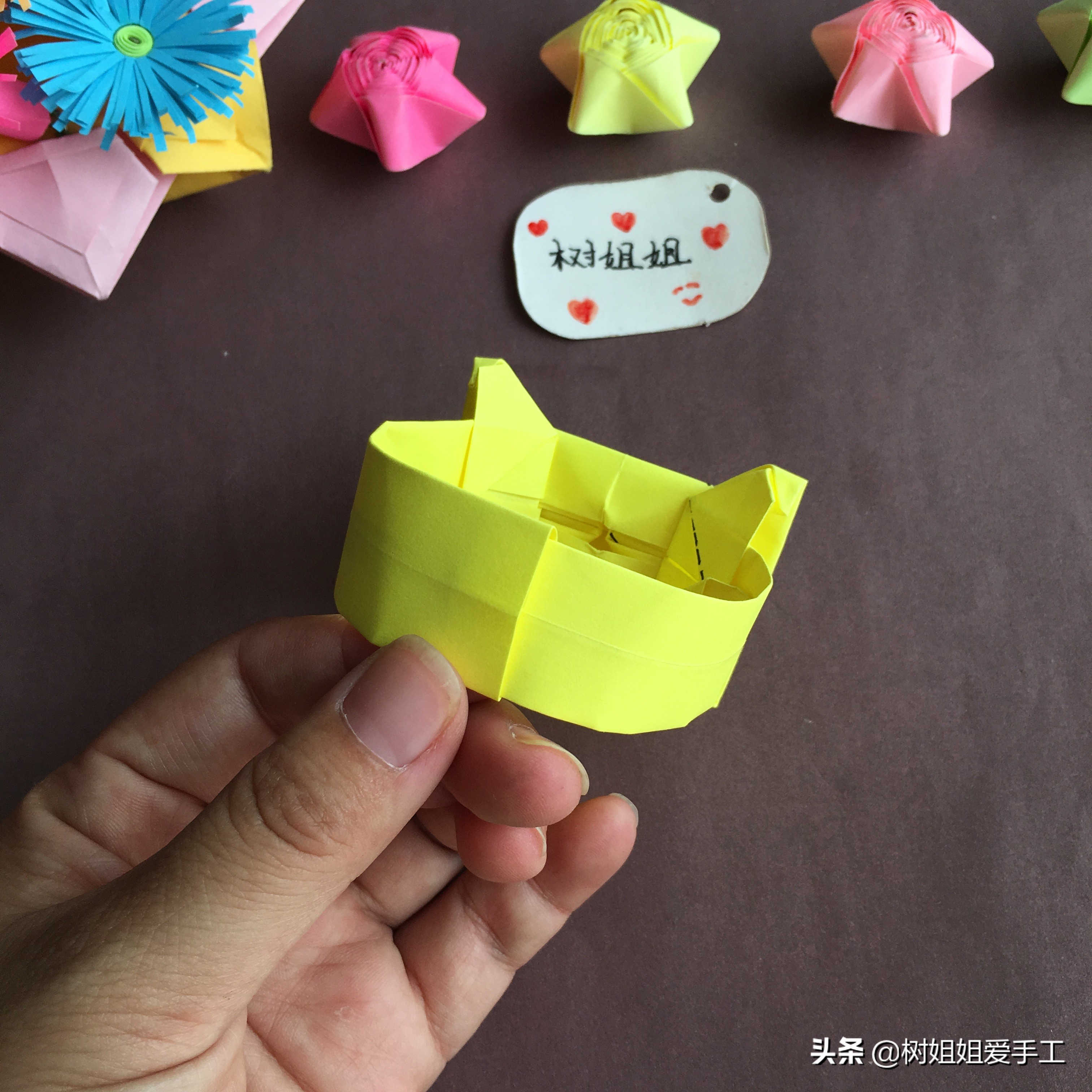 蝴蝶结戒指折纸教程慢动作,蝴蝶结戒指折纸教程