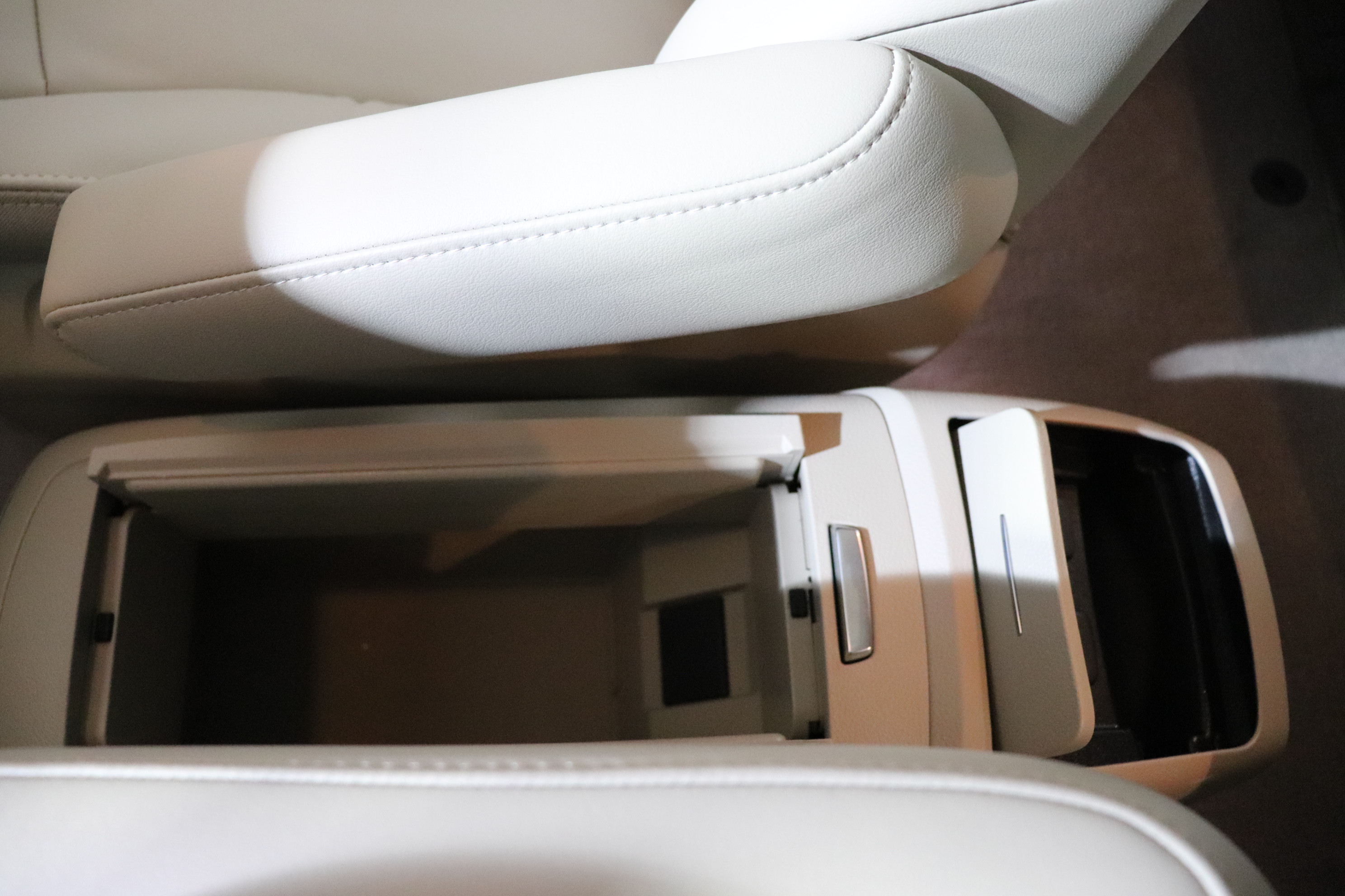 二手别克gl8今年能降价吗,为什么二手别克gl8很便宜