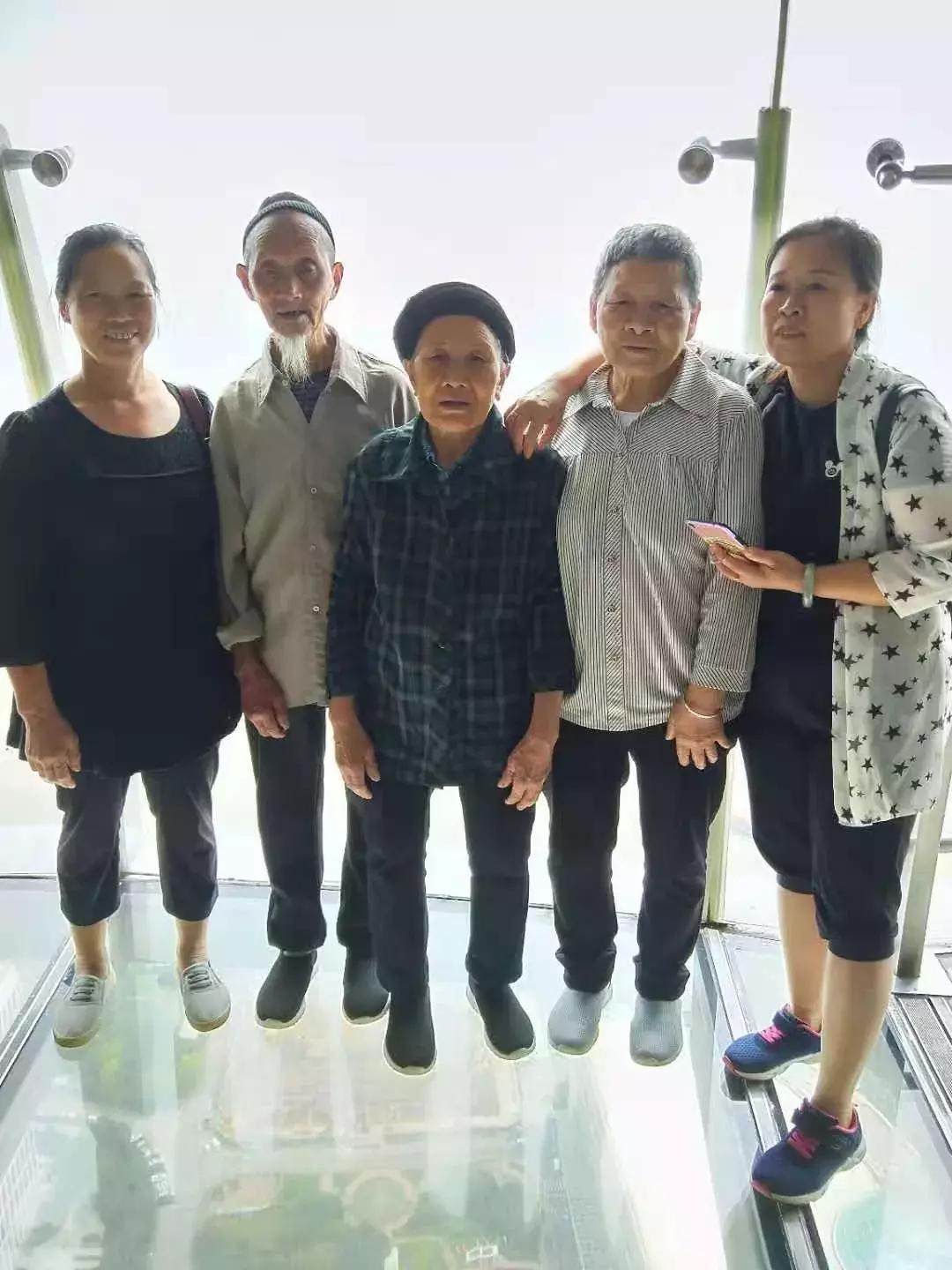 遵义市第四届道德模范评选,十佳孝星事迹简介