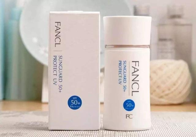 夏天防晒怎么选这三款就够啦 (温和防晒效果好的防晒霜有哪些)