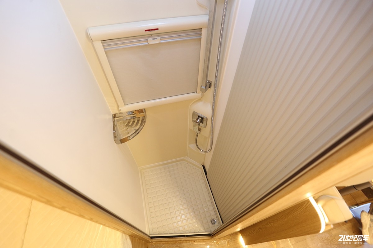 干湿分离淋浴的房车,干湿分离的房车卫生间价格表