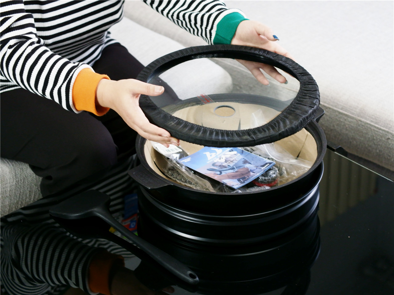 英国帝伯朗灵感系列紫钻钛金多用锅让居家烹饪变的快乐起来