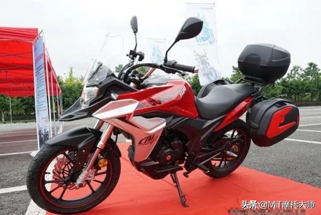 国产新感觉250,皮实耐造的入门拉力车