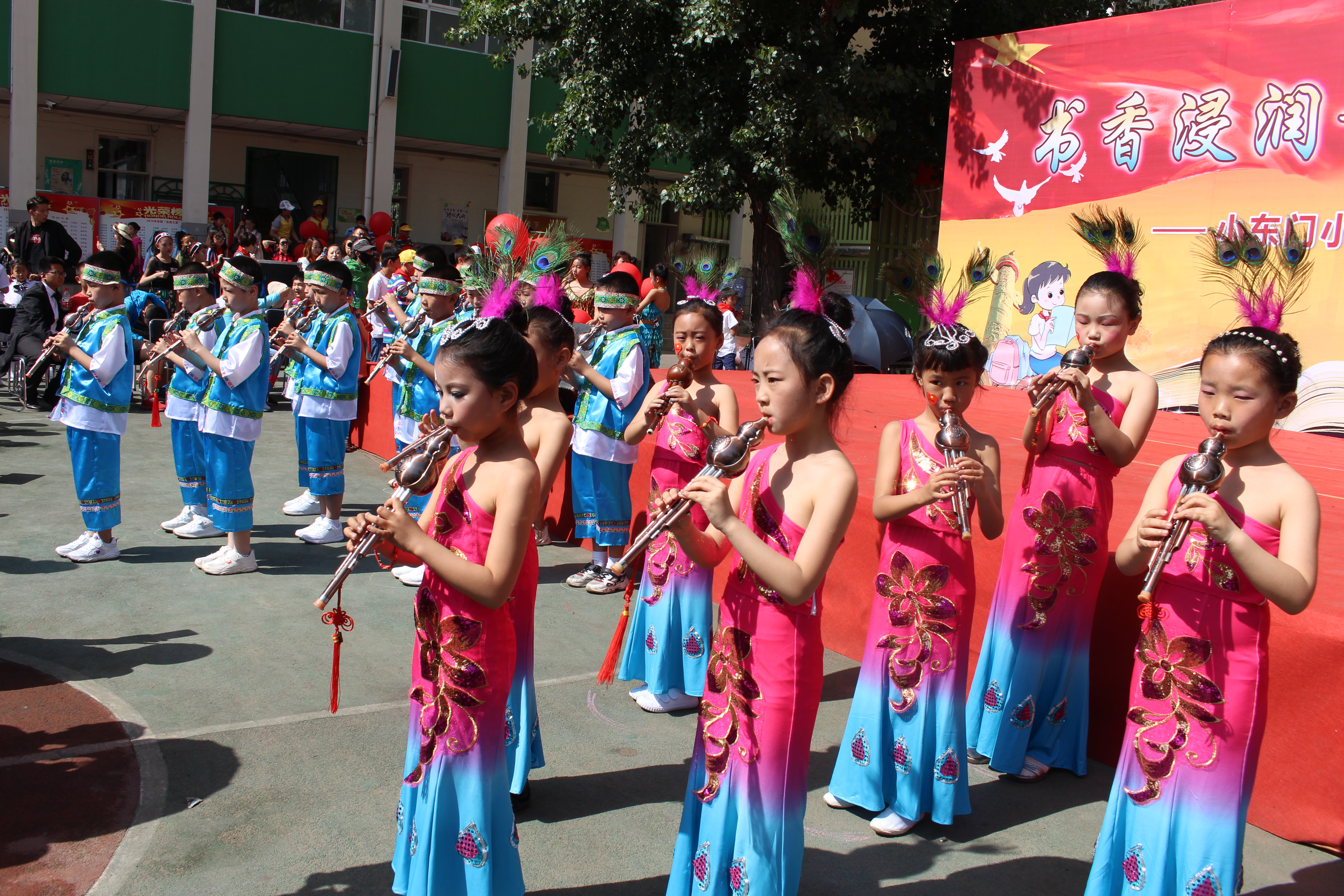 书香浸润童年阅读点亮人生幼儿园,太原解放路小学庆六一活动