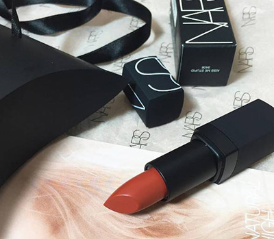 栗子愿你：买最美的口红色号，做最百变的小妖精~