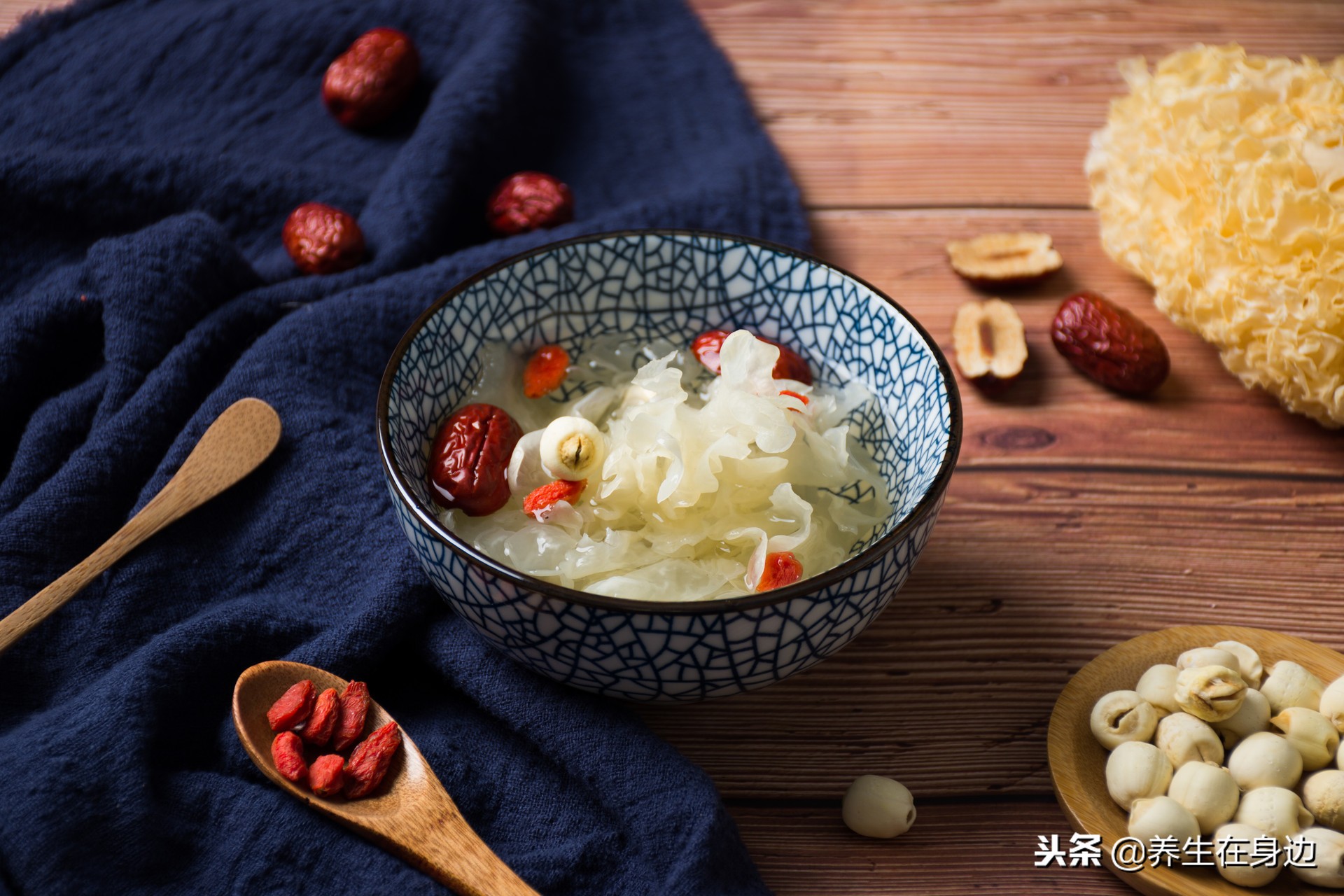 嘴唇干裂怎么办最快最有效方法,嘴唇严重干裂怎么办