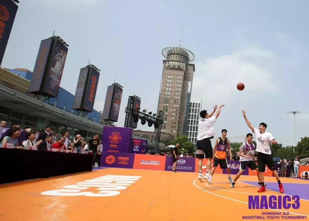 大鲨鱼罗汉琛、施宇晨出战，张兆旭解说，这是场什么比赛？