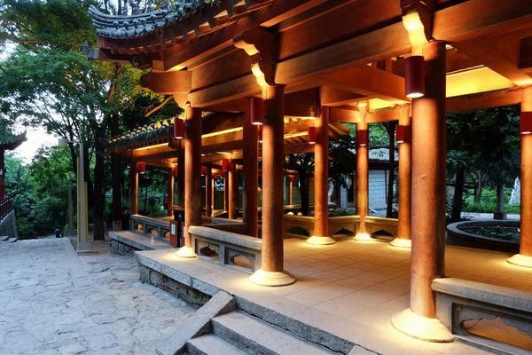 西岳华山五峰风景,华山一日游西安出发路线推荐