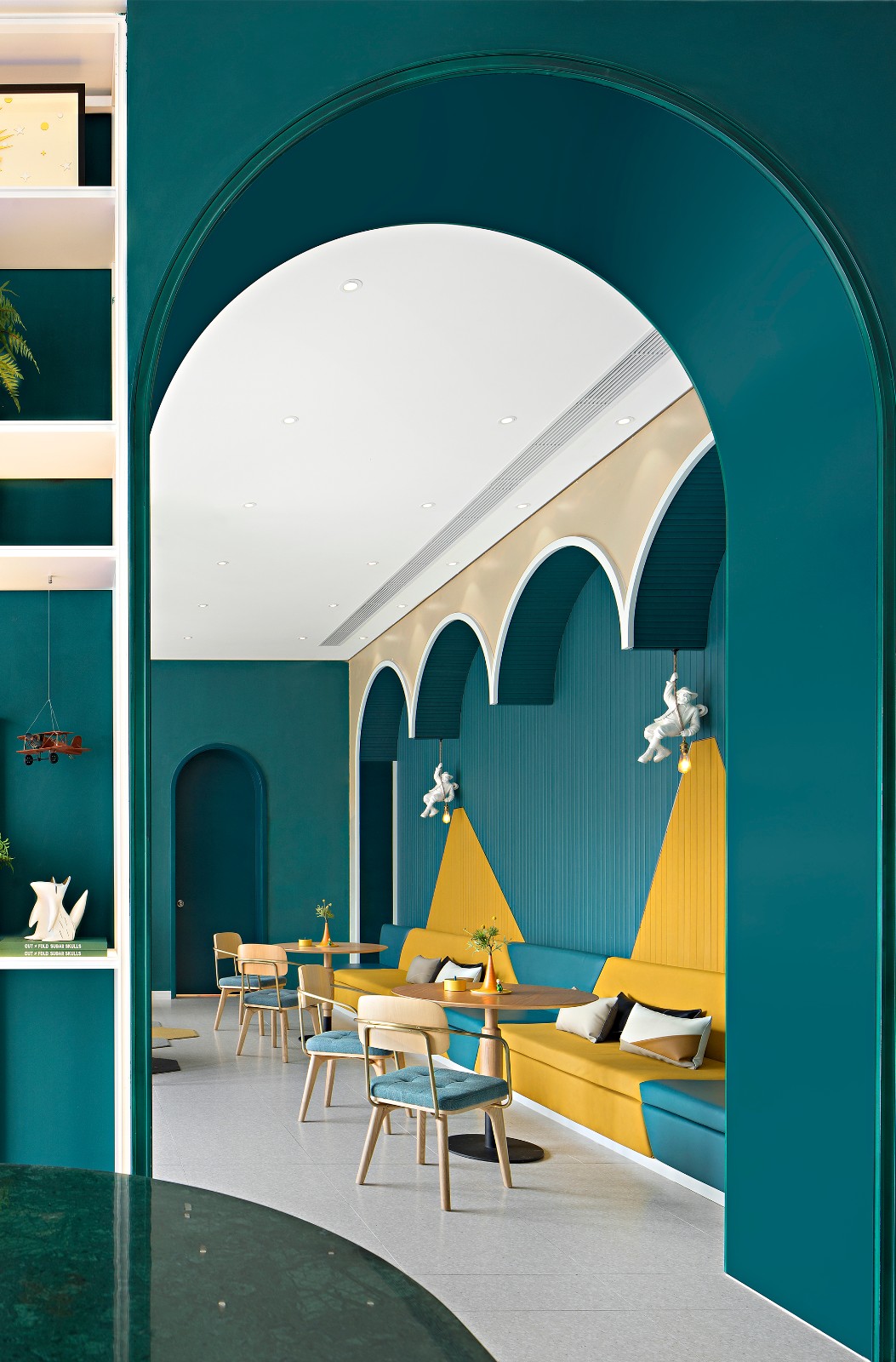 则灵艺术与厚夫设计哪个公司好,则灵艺术深圳有限公司怎么样