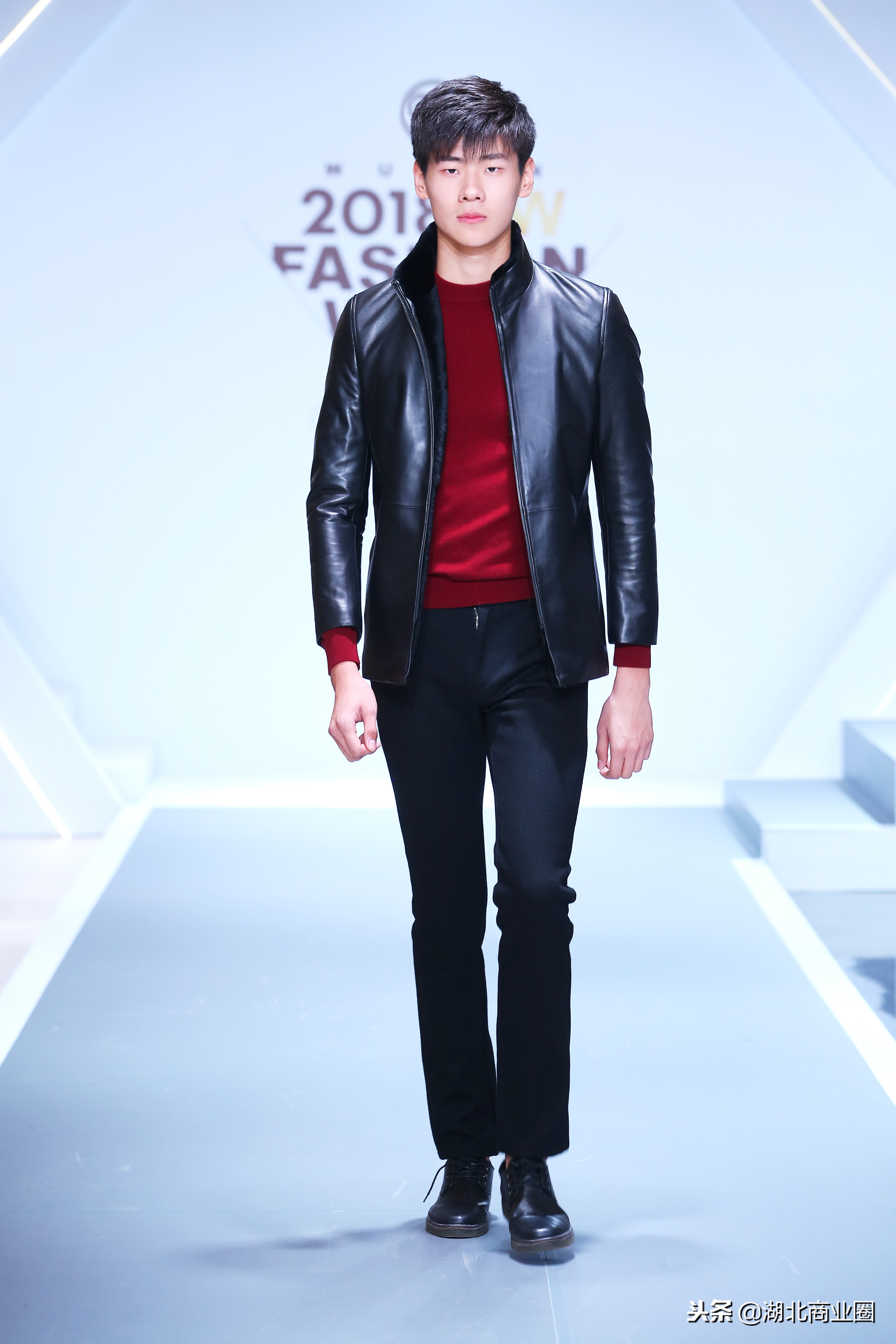 2015武汉国际时装周完美收官,武汉时装周闭幕传统服饰