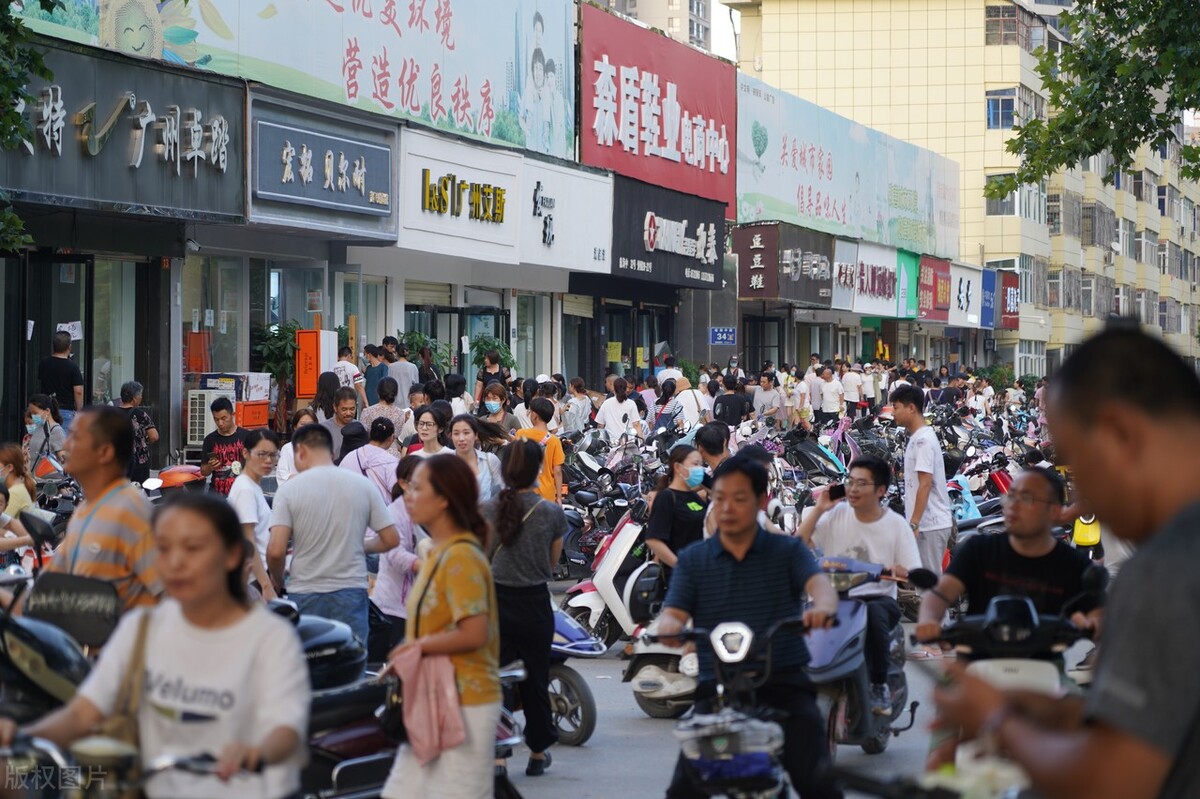 10万开鞋店半年回本 (小姑娘开鞋店成功案例)