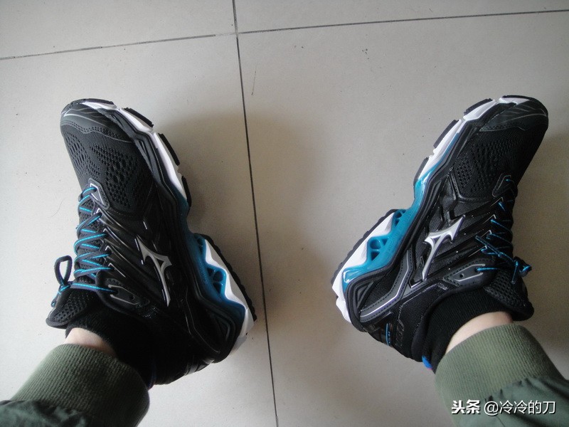 mizuno美津浓男女复古跑鞋,mizuno美津浓男士支撑缓震慢跑鞋