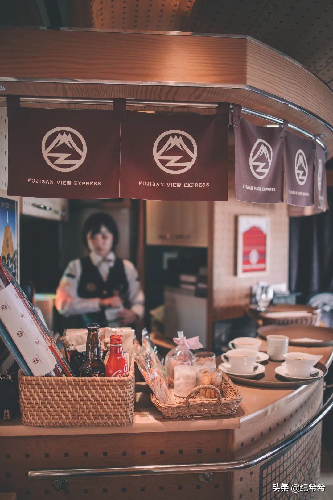 小巷子里藏着最好吃的美食,东京美食街游玩攻略