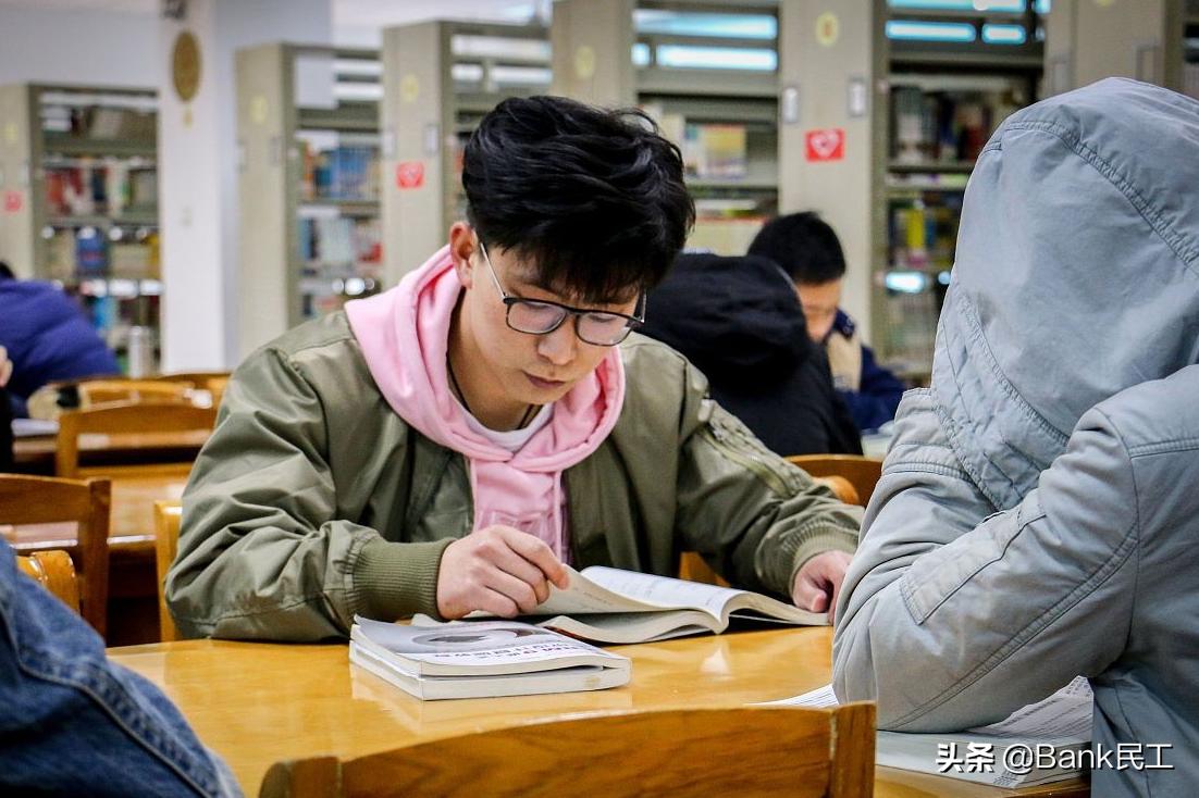 有什么办法可以让自己存得住钱,一年到头存不住钱应该怎么做