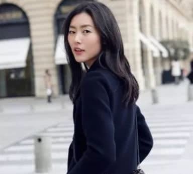 刘雯大包包推荐,刘雯同款豹纹包包