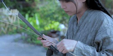 只想务农李子柒，发明无用手工耿…“不务正业”的人为何都暴富了