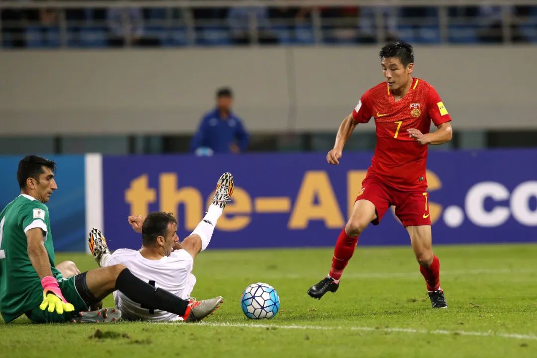 李铁指导国足打日本防守阵容,李铁备战世界杯完整视频