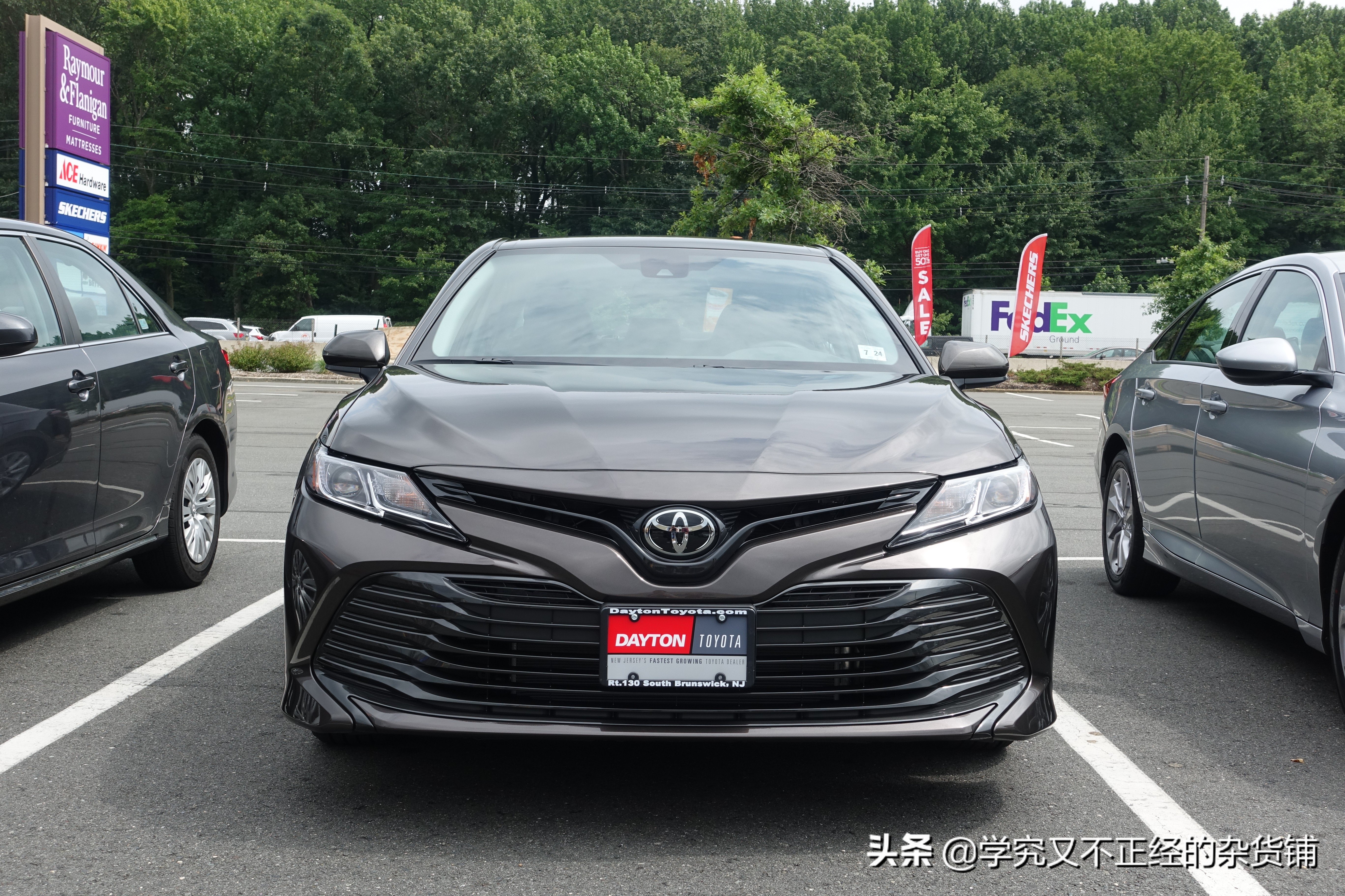 凯美瑞新老对比,新款凯美瑞双擎车主用车感受