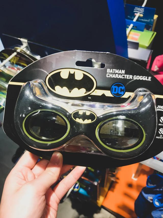 带宝宝游泳用什么泳镜,儿童初学游泳需要买泳帽吗