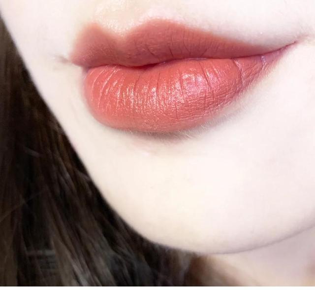 李佳琦推荐MAC口红的雾面新款，简直让人爱不释手