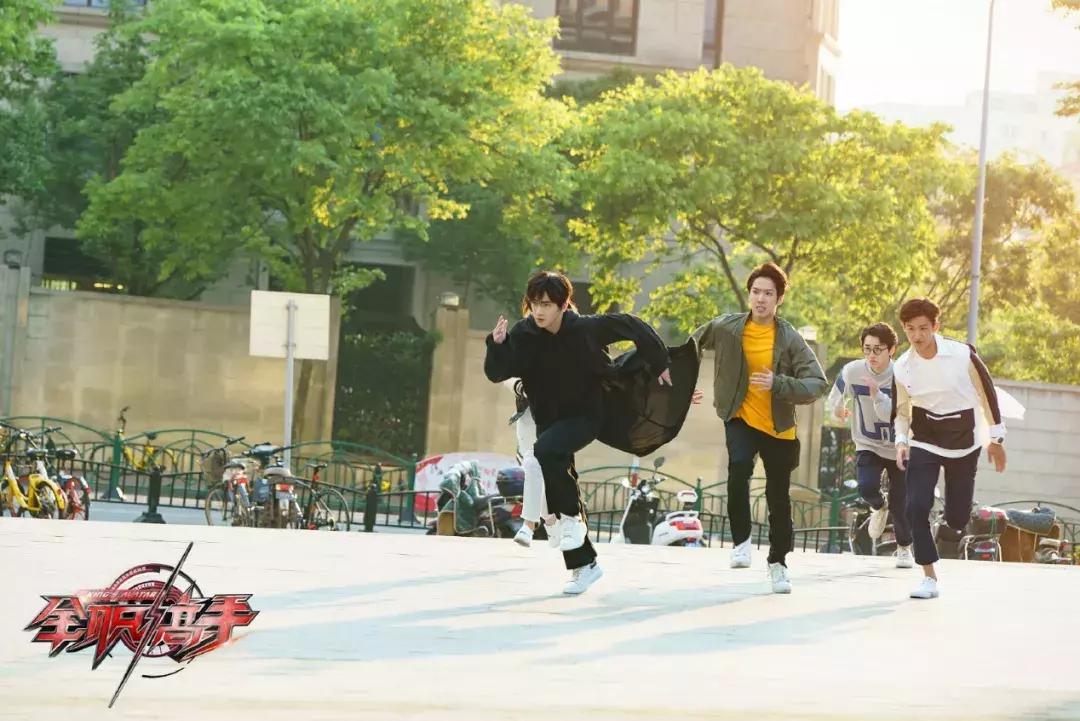 《全职高手》拿下豆瓣7.0，油腻小王子杨洋不面瘫了？