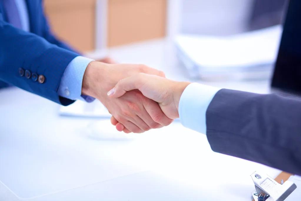 花4150万买房疑被中介公司赚250万,花1450万买房被赚差价