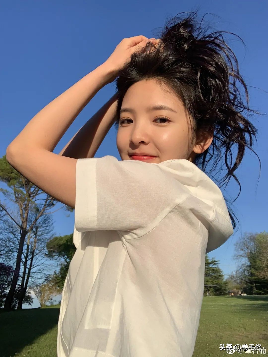 女生必须要学会的几个拍照小技巧,女神拍照技巧与角度和p图