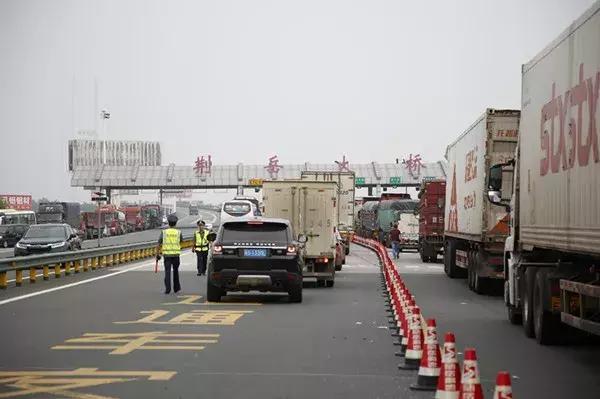 荆州大桥收费站取消了吗,荆涂大桥收费站何时取消