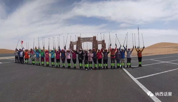 叶紫被雷劈穿越到异界,关于叶紫的穿越小说