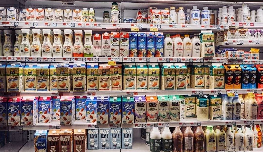 怎样辨别儿童牛奶是不是原装的,千万不要给宝宝喝的十大假牛奶