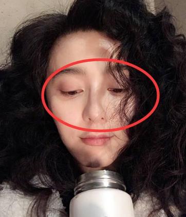 印堂有一条线凸起面相,女性印堂有点低线的面相