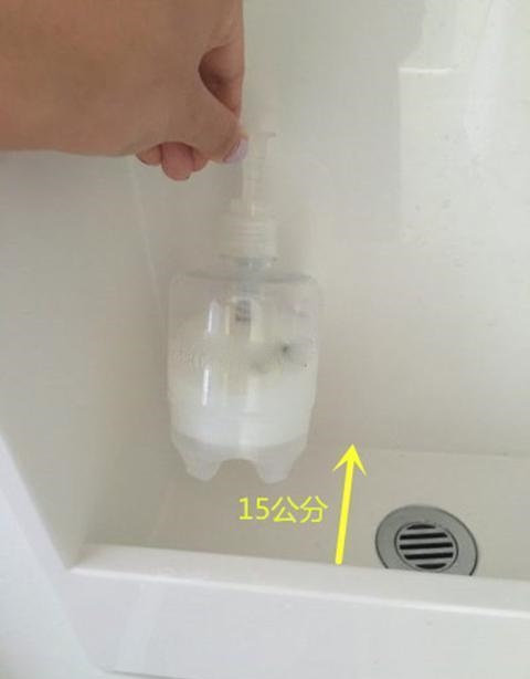 卫生间洗手台与墙面缝隙,卫生间洗手盆排水在墙壁