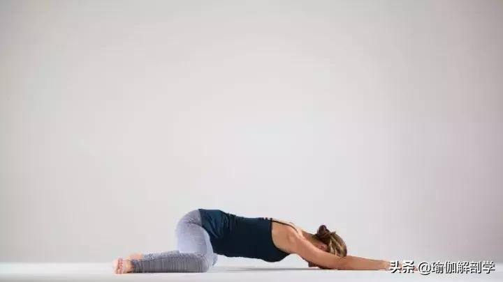 这5个瑜伽体式帮你开髋,髋部过紧的瑜伽动作