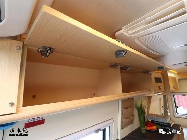 舒适实用，随心出游！卫航V590给您保姆车的大气和空间