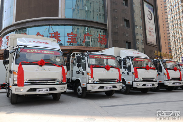 2.5l发动机对比1.5t发动机,2.5l自吸车对比