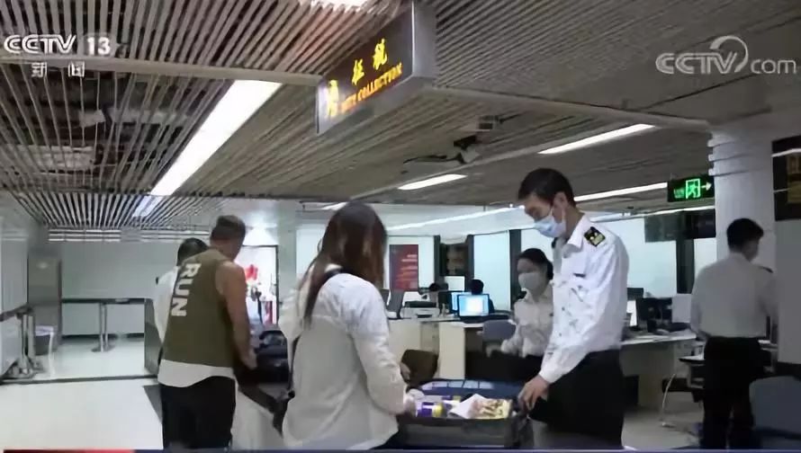 深圳小夫妻开豪车,深圳夫妇奢侈品