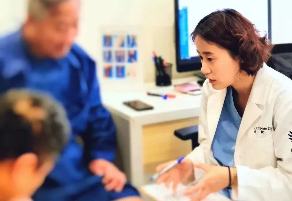 腿上有静脉曲张能生孩子么,20岁腿上有静脉曲张影响生活吗