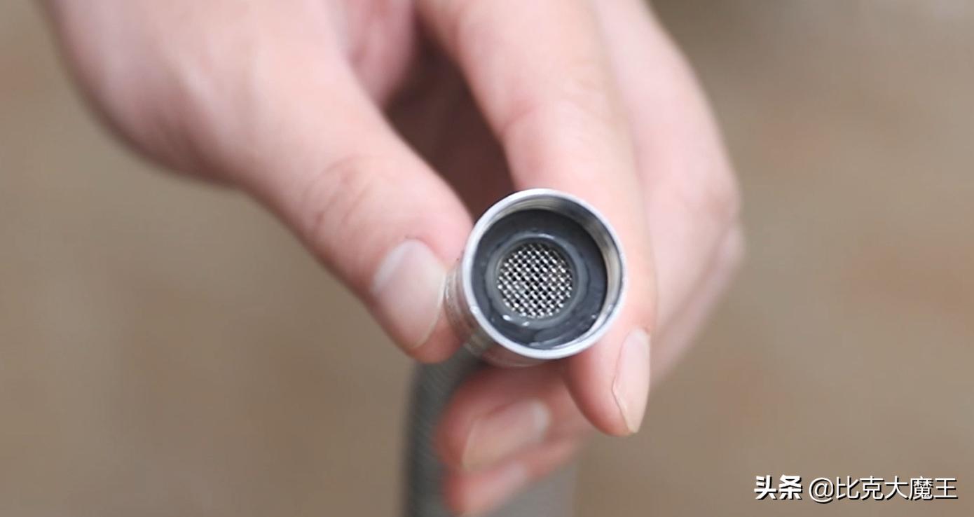 热水器喷头花洒清理,热水器花洒喷头偶尔滴水